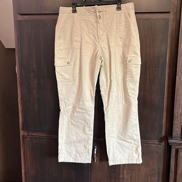 L.L. Bean Khaki Flannel Lined Cargo Pants Size 16 - Picture 1 of 5